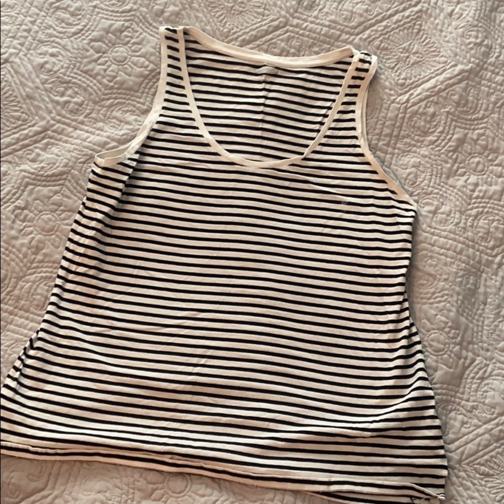 Stripe tank